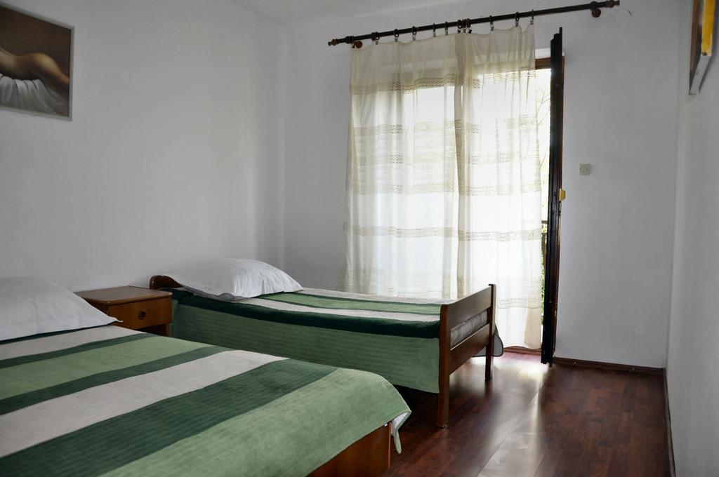 Apartments Vukelic Starigrad Paklenica Luaran gambar