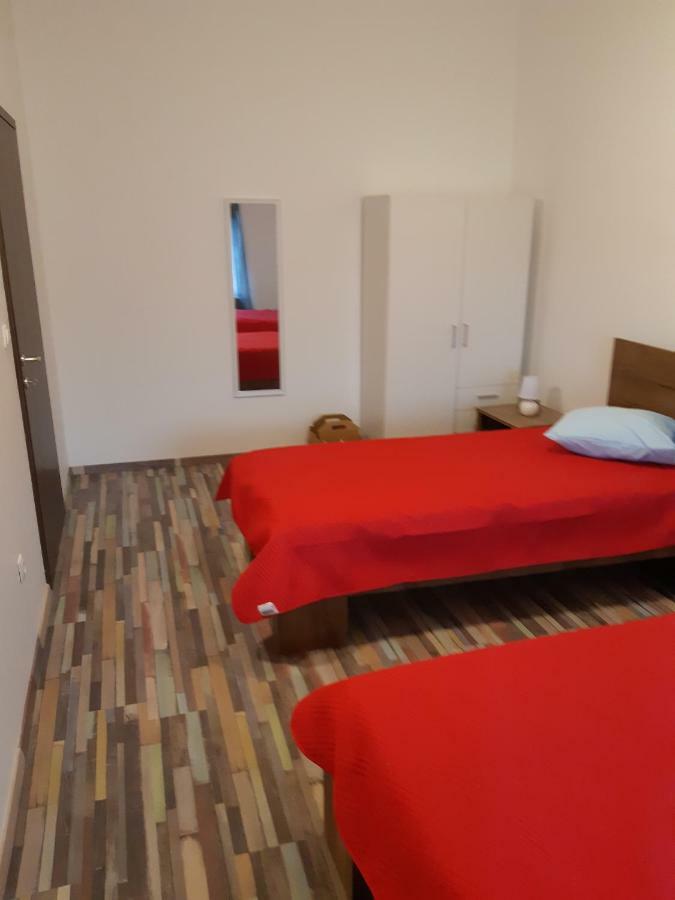 Apartments Vukelic Starigrad Paklenica Luaran gambar