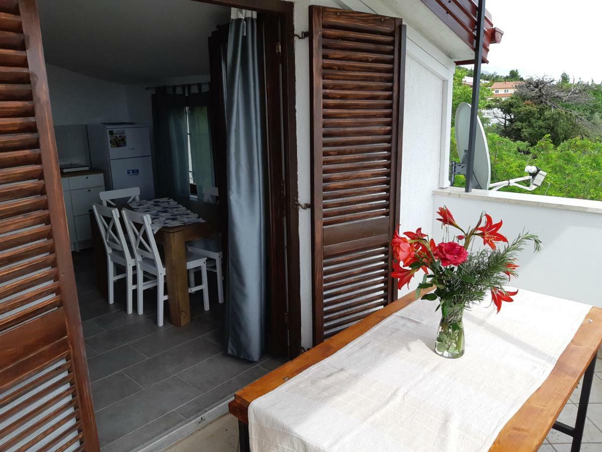 Apartments Vukelic Starigrad Paklenica Luaran gambar