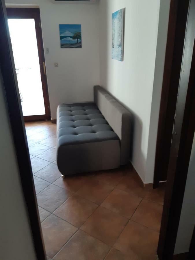 Apartments Vukelic Starigrad Paklenica Luaran gambar